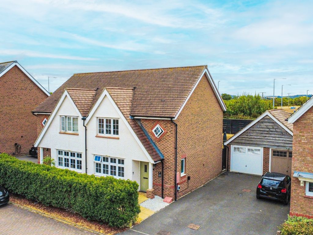 Property photo 1 of 26 5421941
