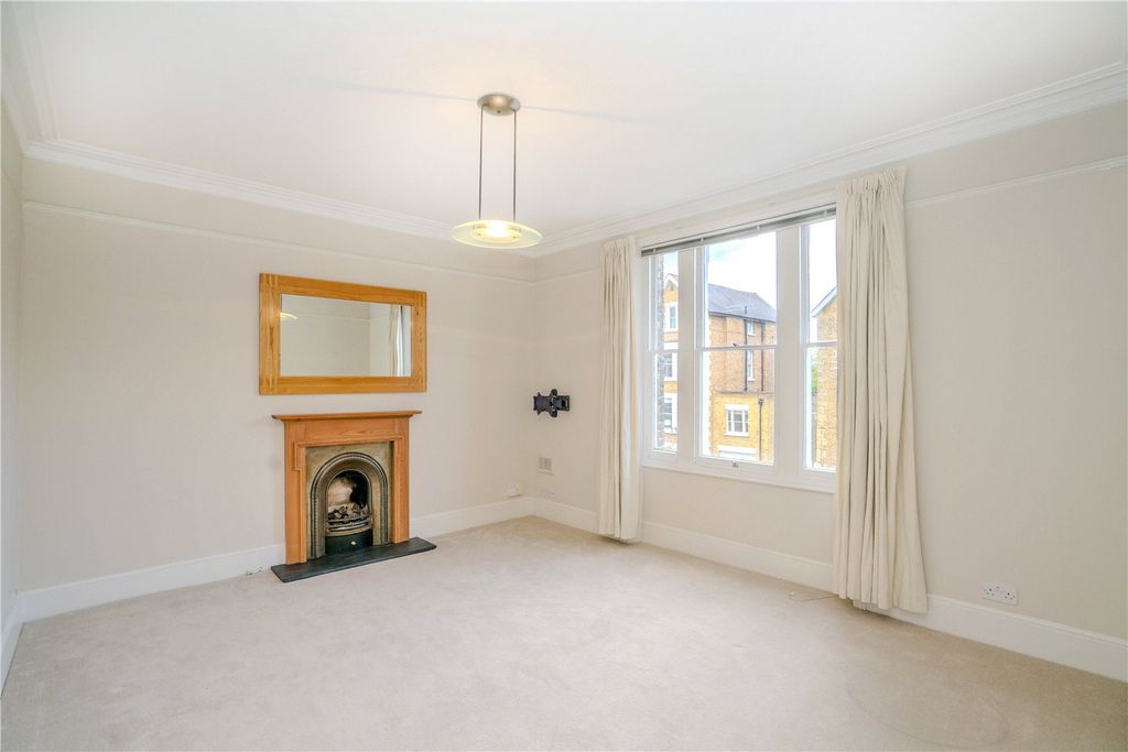 Property photo 2 of 10 Picture No. 08