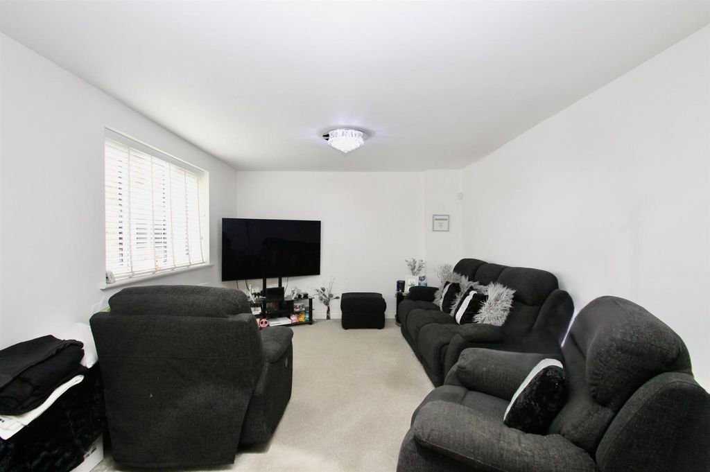 Property photo 2 of 16 5.Jpg
