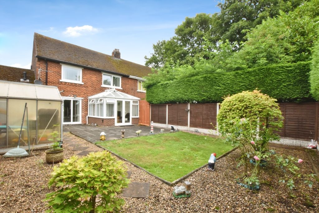 Property photo 2 of 21