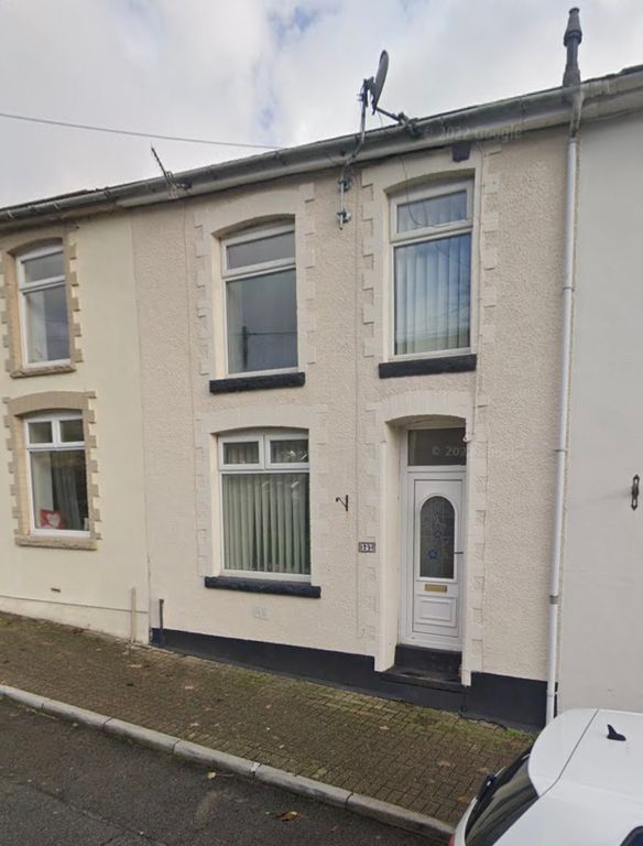 Property photo 1 of 8