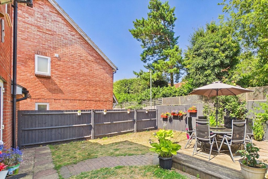Property photo 3 of 22