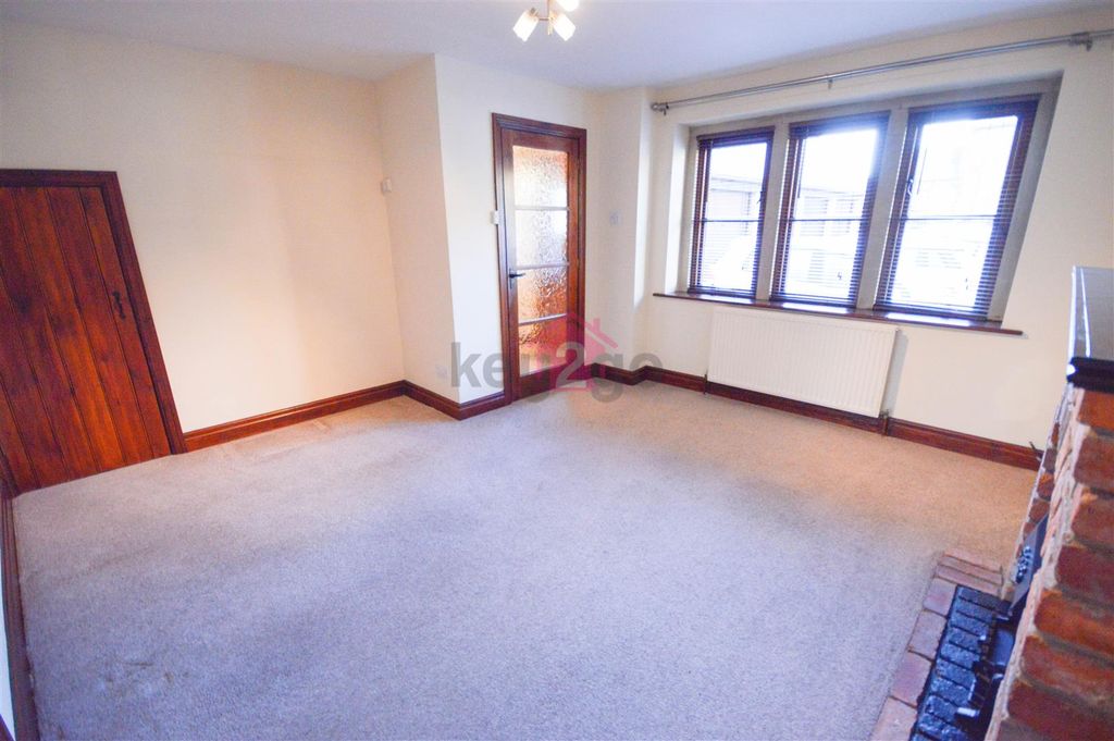 Property photo 2 of 24