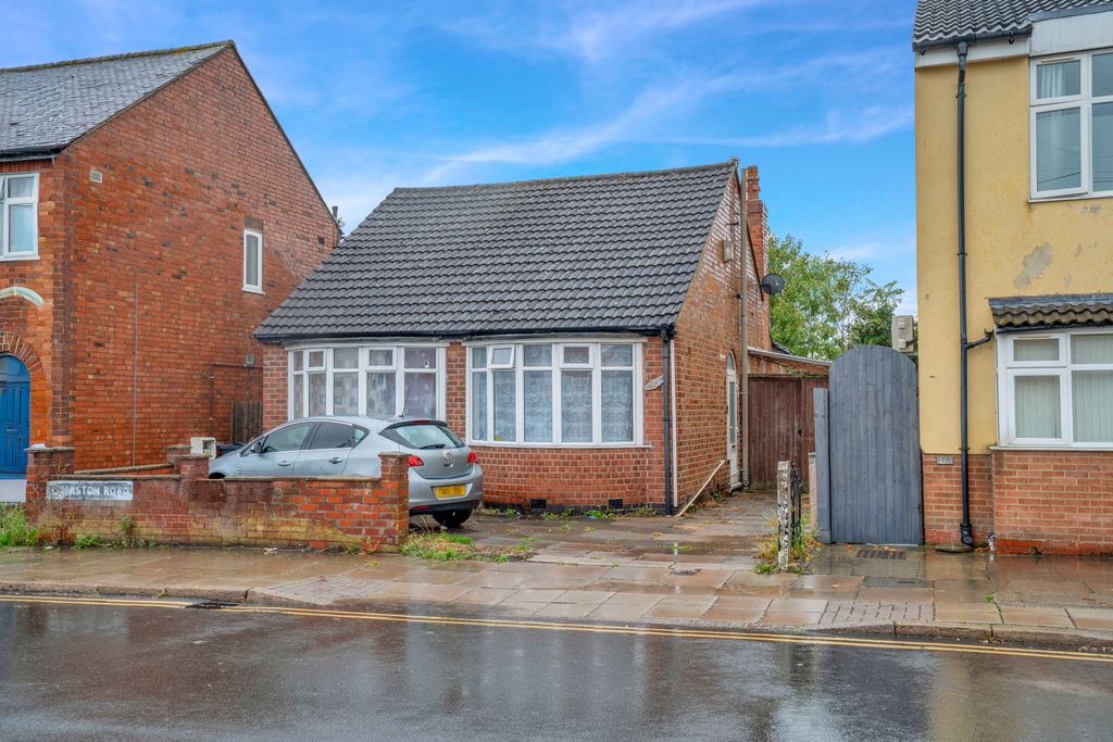 Property photo 2 of 13