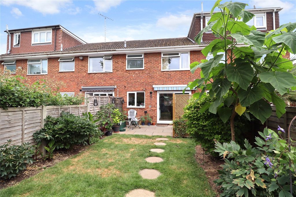 Property photo 2 of 12 Picture No. 10