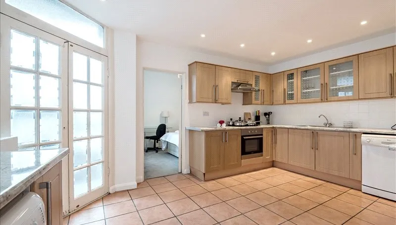 Apartment in London, St. John's Wood - View 6