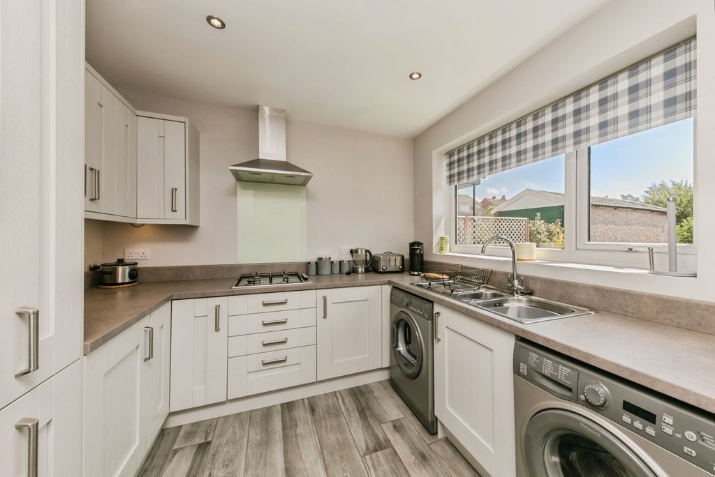 Property photo 3 of 19 Pbox-Img.Jpg