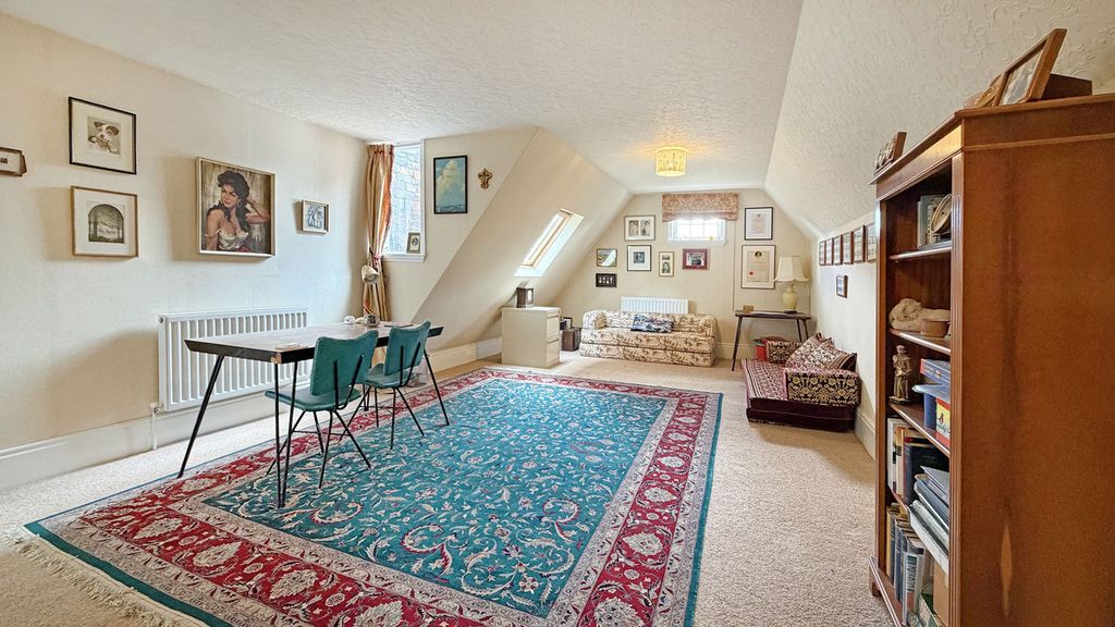 Additional image 48 of 6 bed semi-detached house for saleMeadowcroft, Elwick Road, Hartlepool TS26