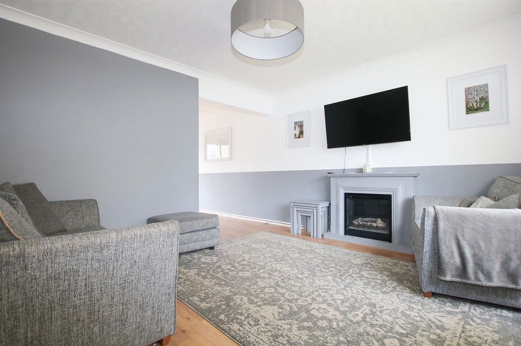 Property photo 3 of 13 Img_3484.Jpg