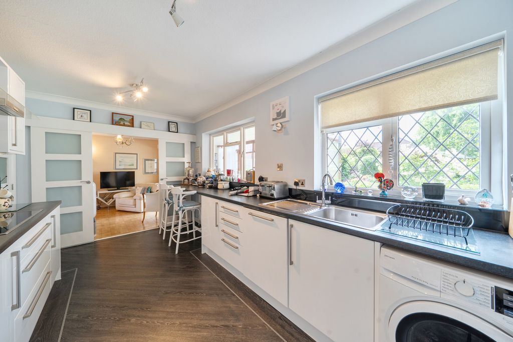 Property photo 2 of 19 1467763-7-6A2814B...