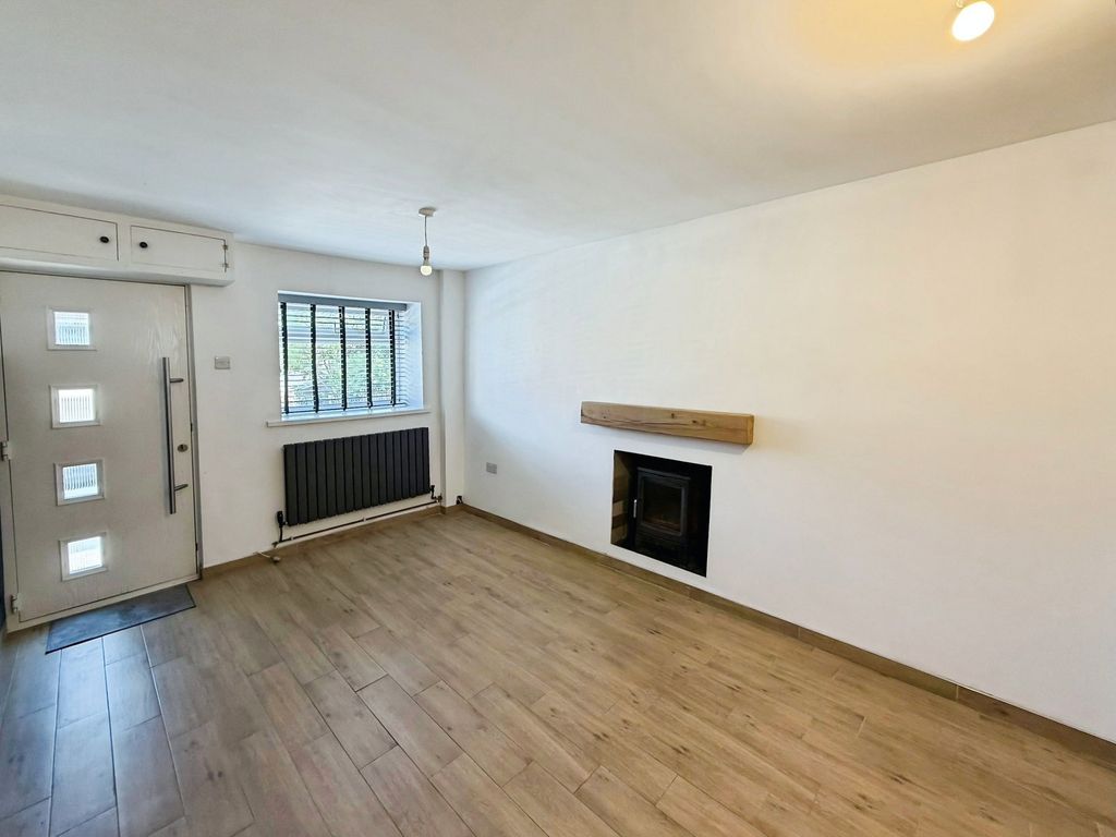Property photo 3 of 26