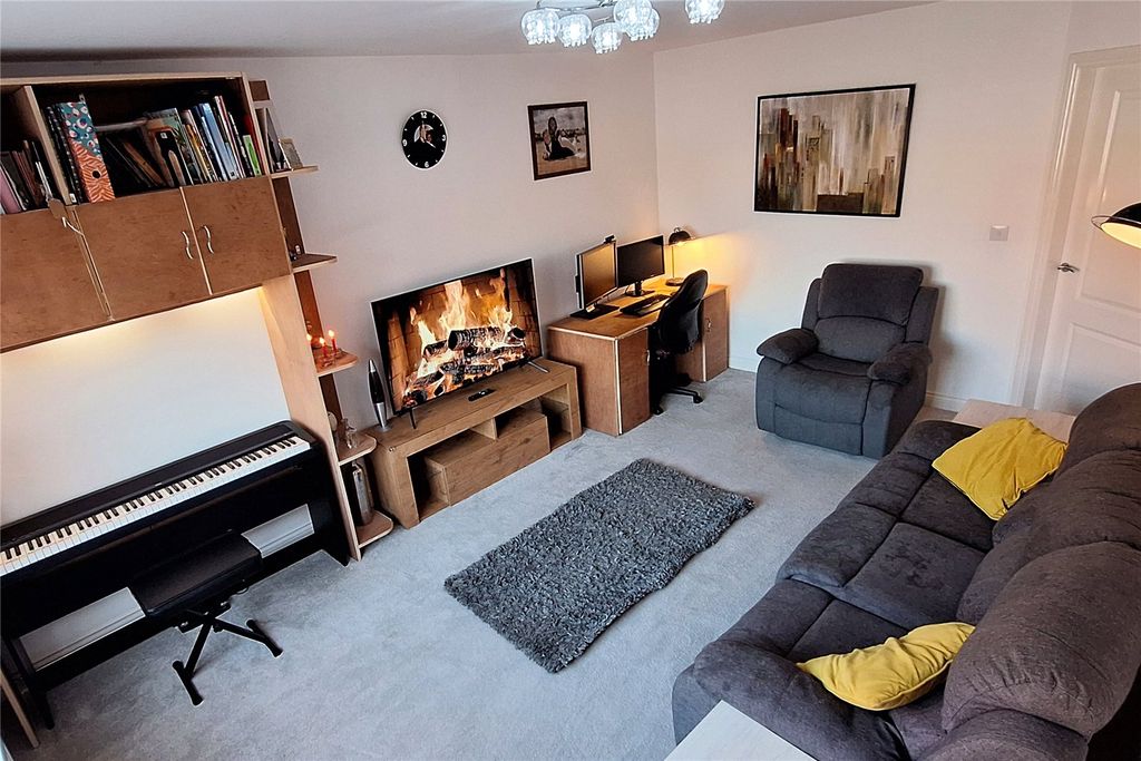 Property photo 2 of 17 Picture No. 66