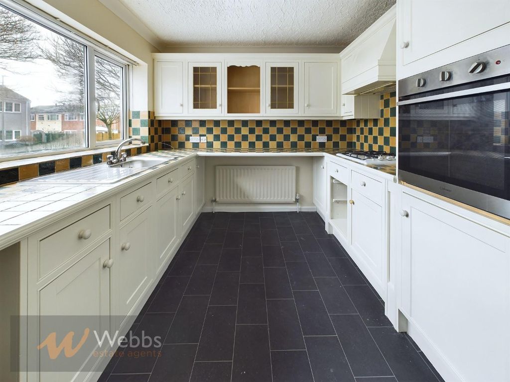 Property photo 2 of 31 Cam01121G0-Pr0130-Still006.Jpg