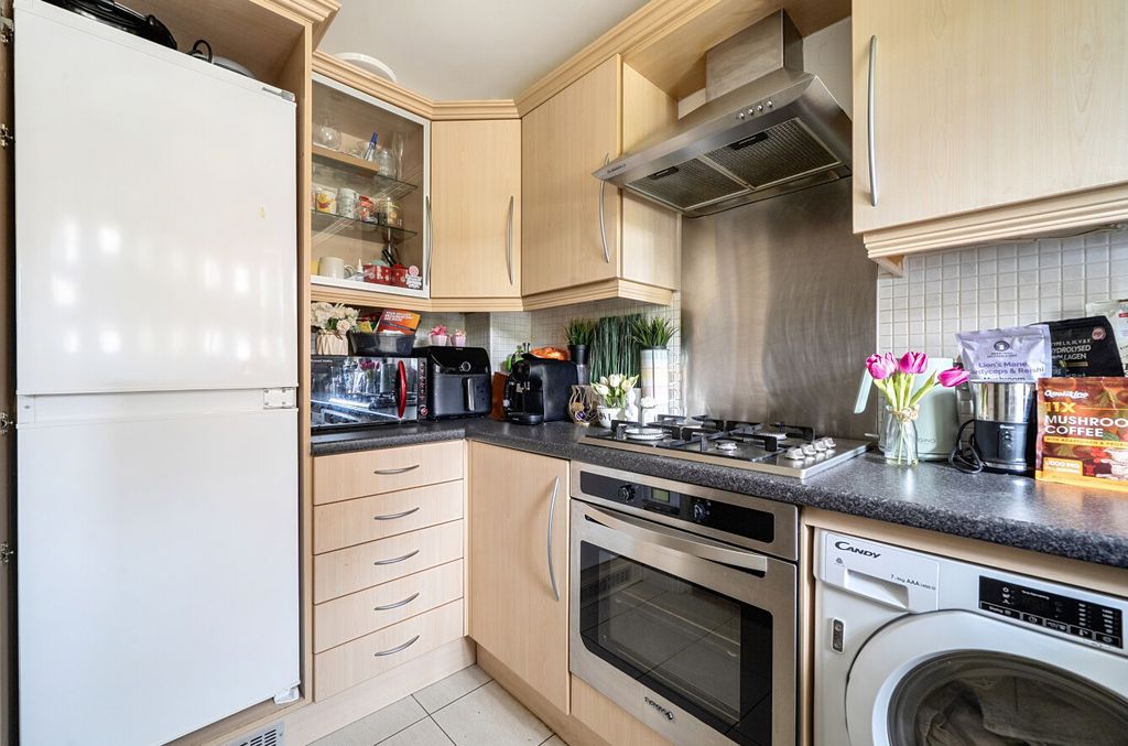 Property photo 3 of 12 1-6Aa8Ad17B133d-1...