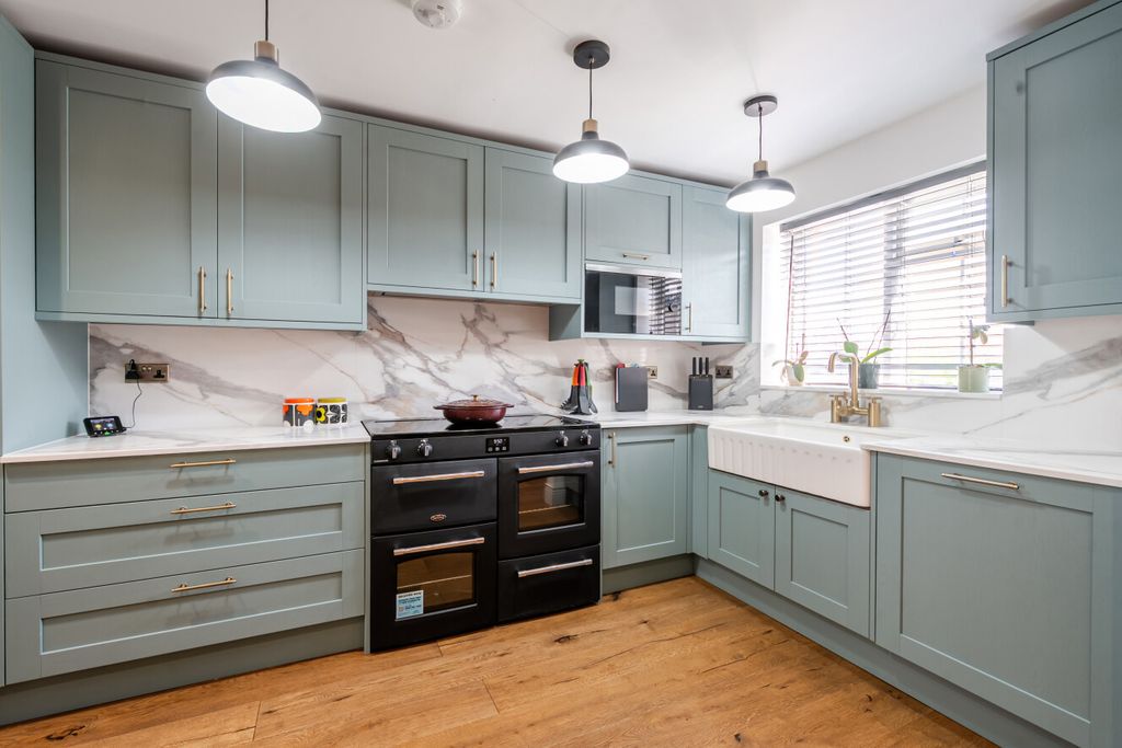 Property photo 3 of 18 1483943-13-6A4F74...