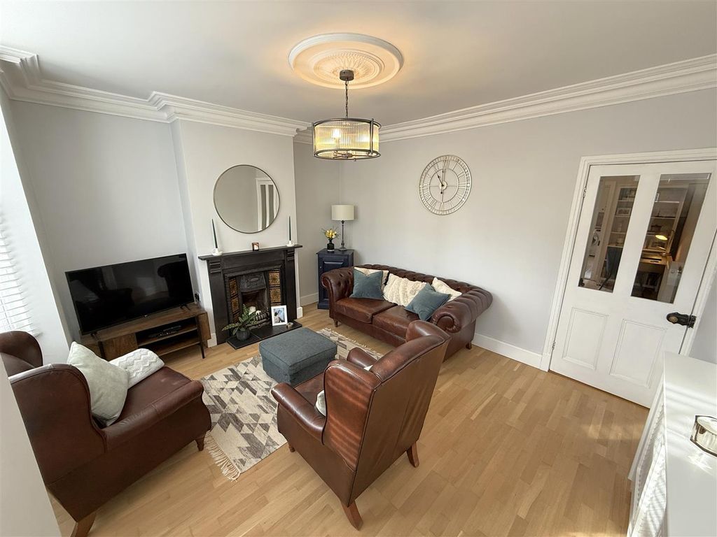 Property photo 3 of 16 Living Room A.Jpg