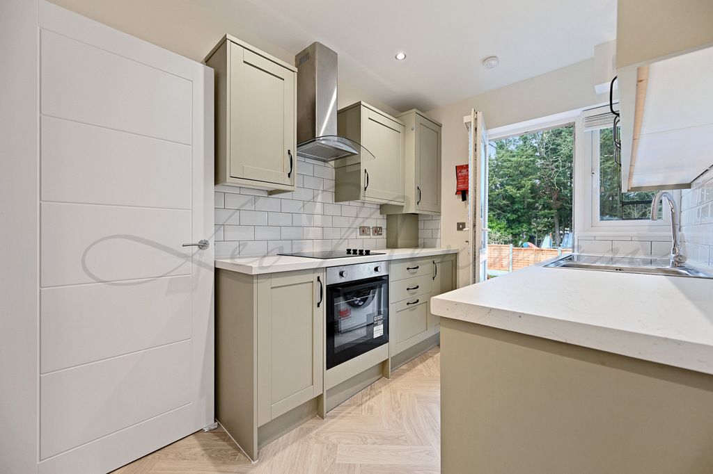 Property photo 3 of 10 Jpg