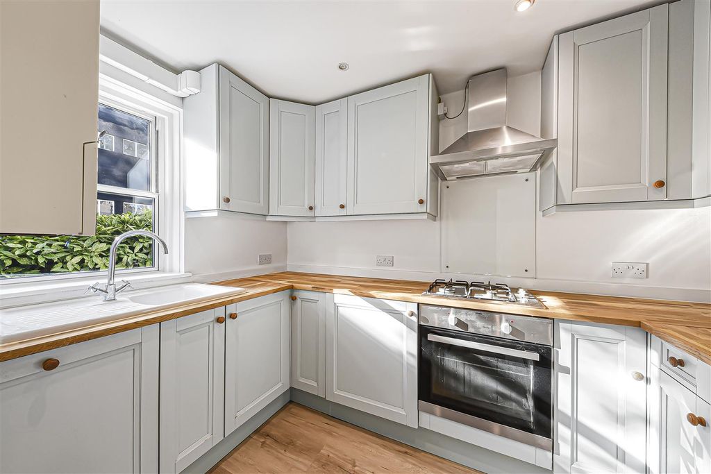 Property photo 2 of 13 Kitchen