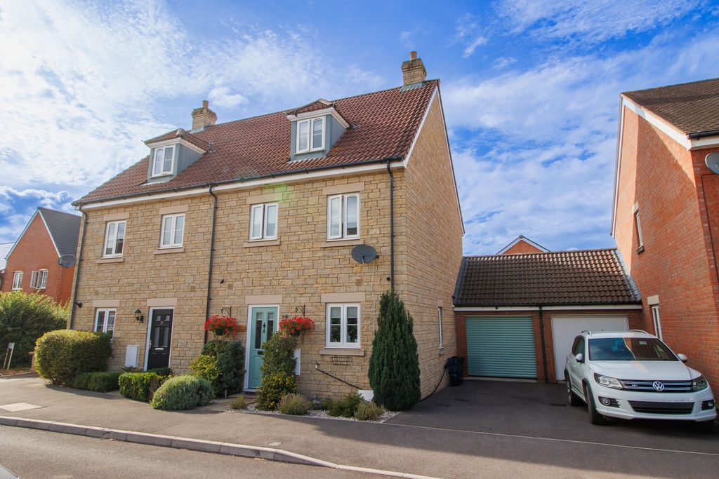 Property photo 1 of 23 Img_8095