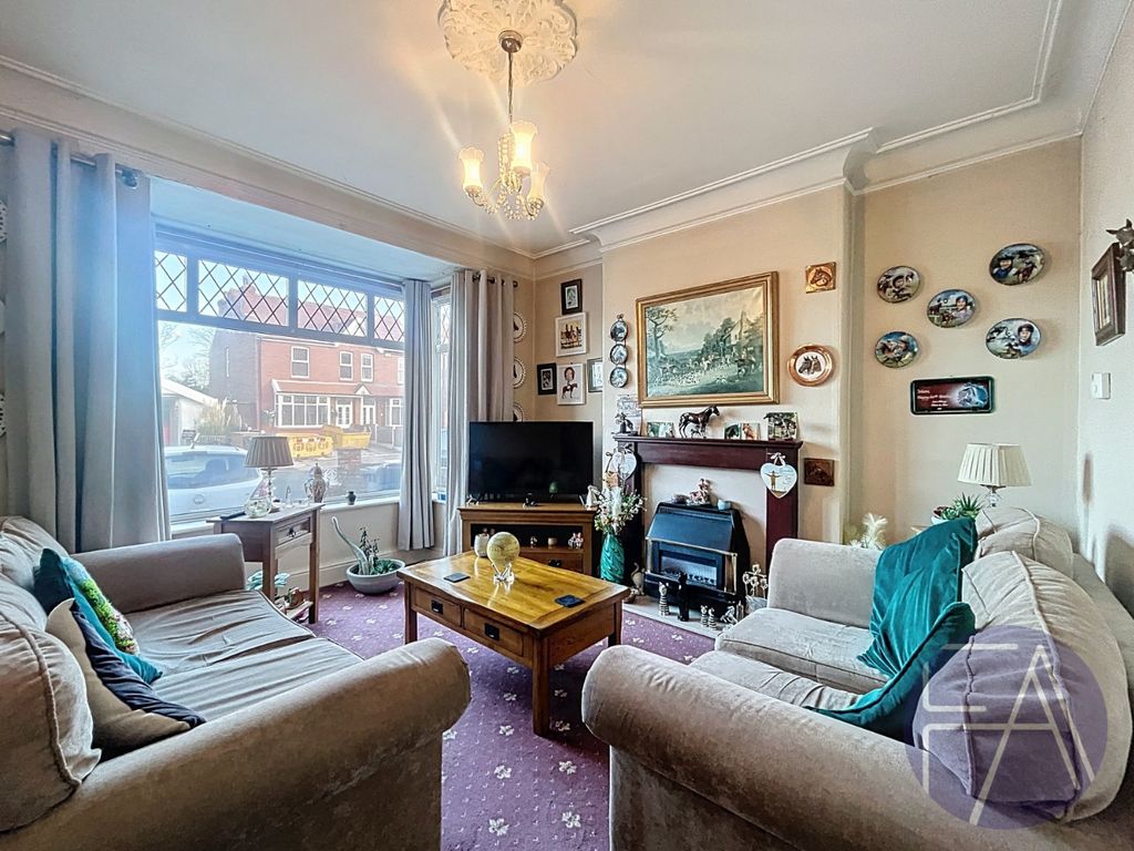 Property photo 2 of 19 4457962