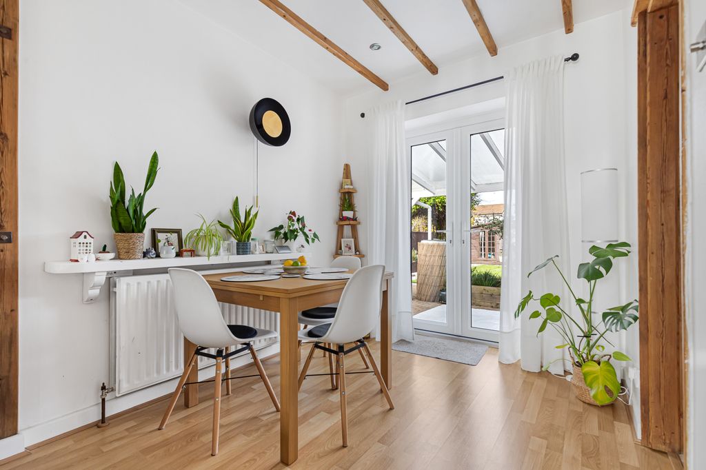 Property photo 3 of 26 2775661