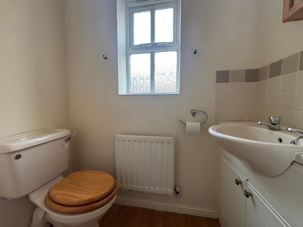 Property photo 3 of 9
