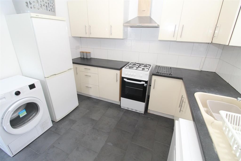Property photo 1 of 27 Img_5069.Jpg