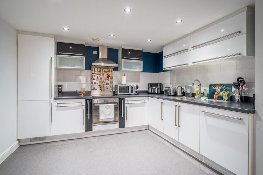 Property photo 2 of 12 Jwh-1.Jpg