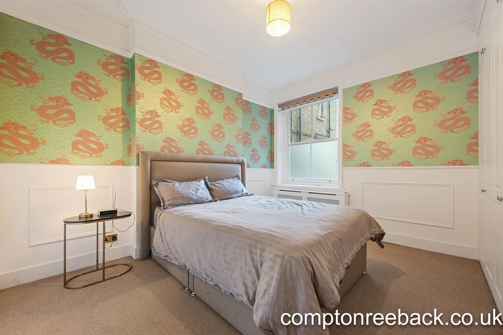 Property photo 3 of 11 Bedroom 1