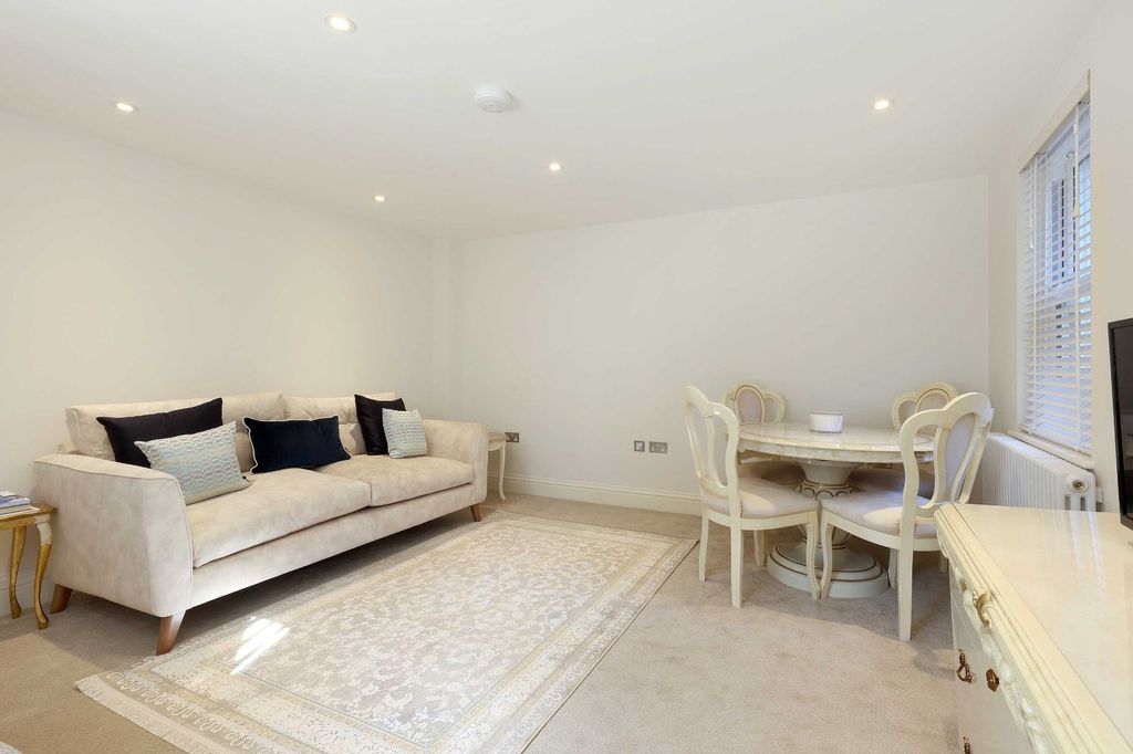 Property photo 2 of 9 Reception Room