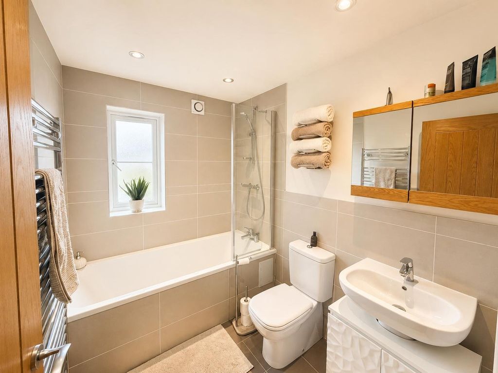 Property photo 2 of 31 Picture No. 38