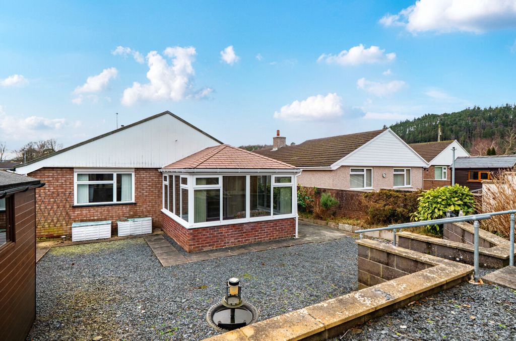 Property photo 2 of 21 1405874-5-6980d5F...