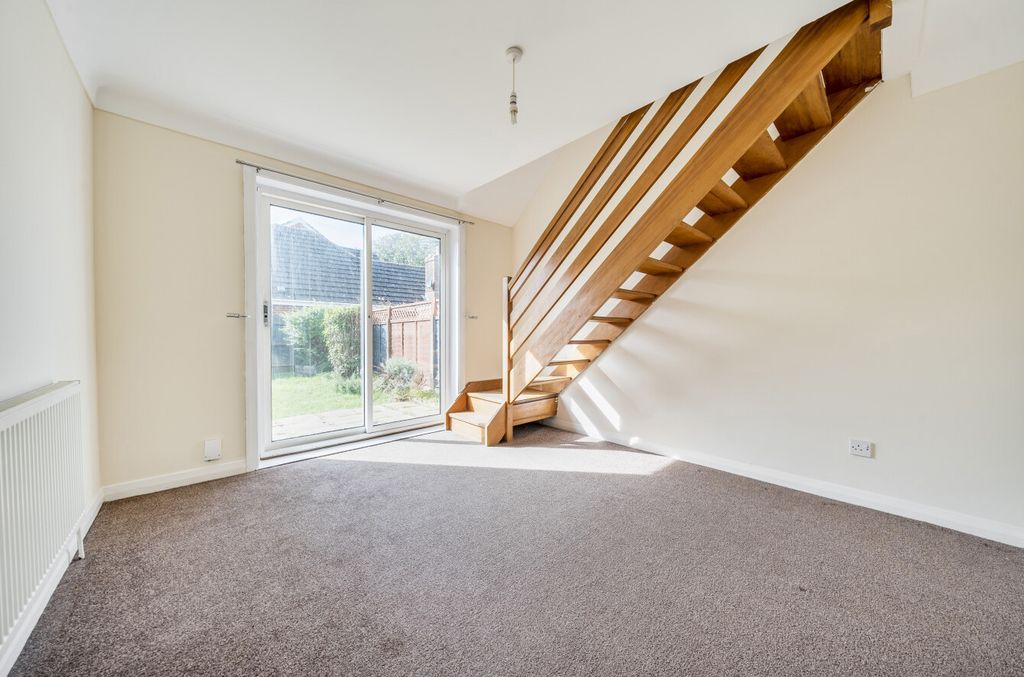 Property photo 2 of 13 1363843-22-68E532...