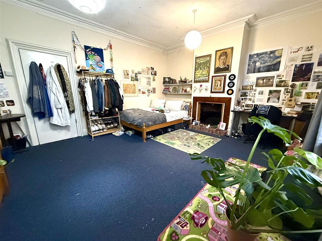 Property photo 3 of 15 Image00007.Jpeg