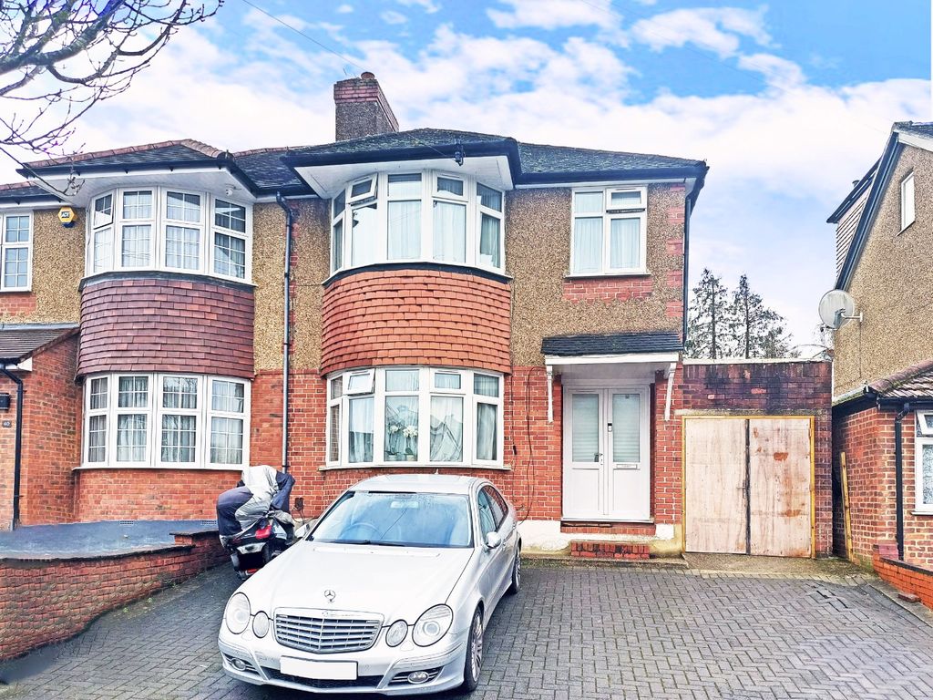Property photo 1 of 12 4869593