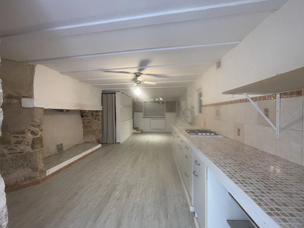 Property photo 2 of 12 48477Ae77Fe0285d74965E8155c5439F_Bfd563d616_4032-Big