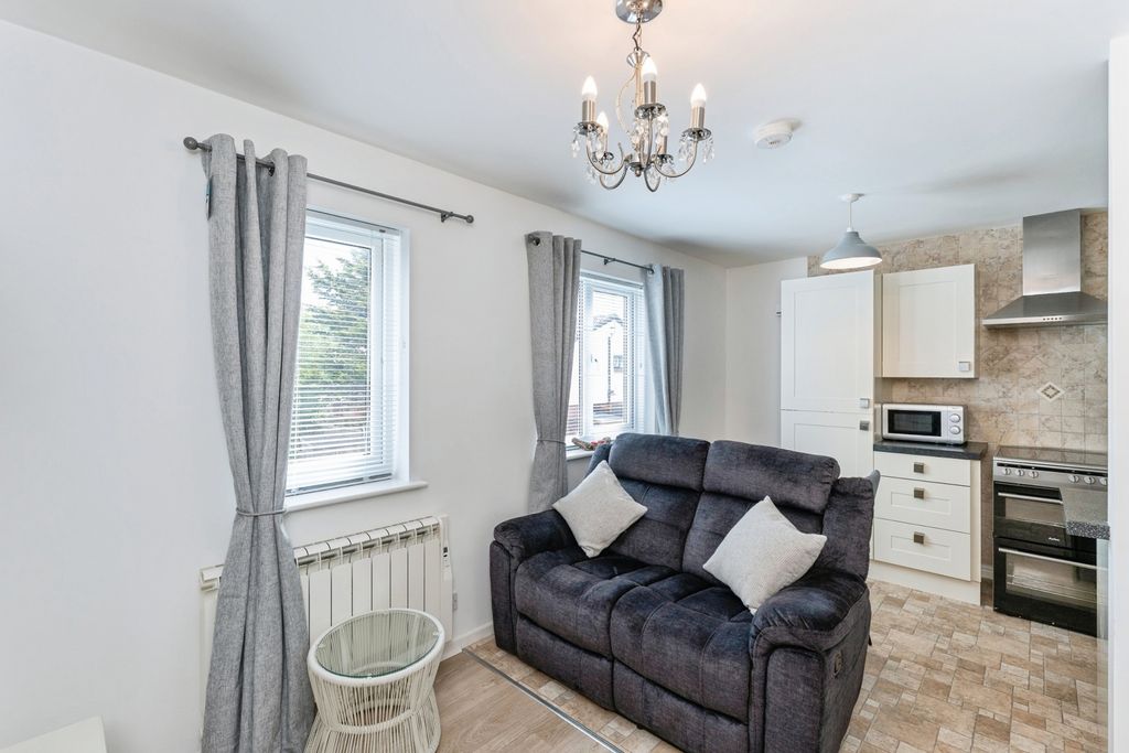 Additional image 11 of 1 bed flat for saleLon Ceiriog, Prestatyn, Denbighshire LL19