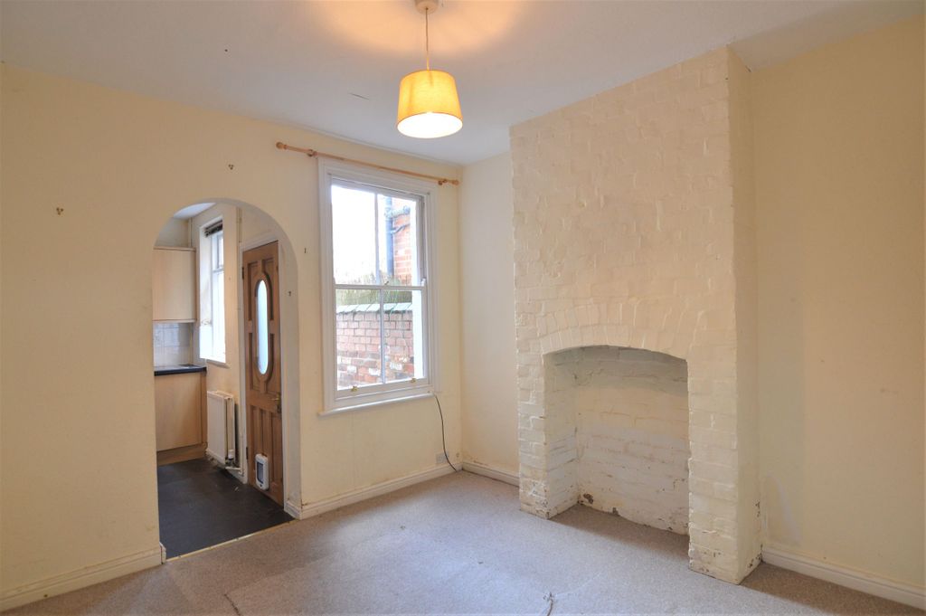 Property photo 3 of 8