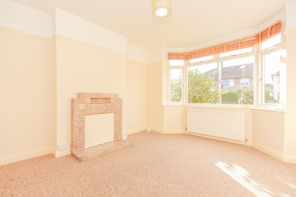 Property photo 2 of 10 Photo 03