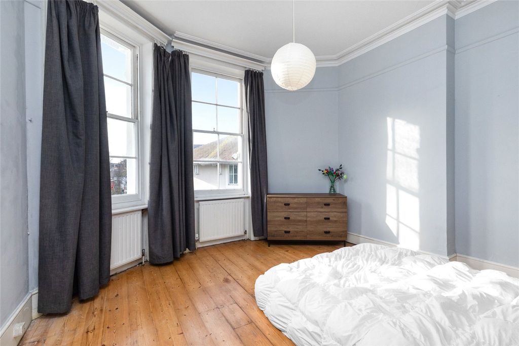 Additional image 17 of 6 bed end terrace house for salePark Crescent, Brighton, East Sussex BN2