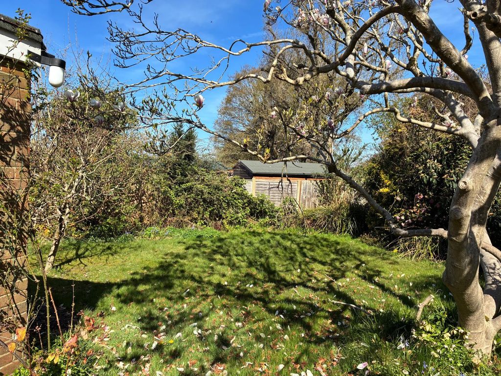 Property photo 2 of 19