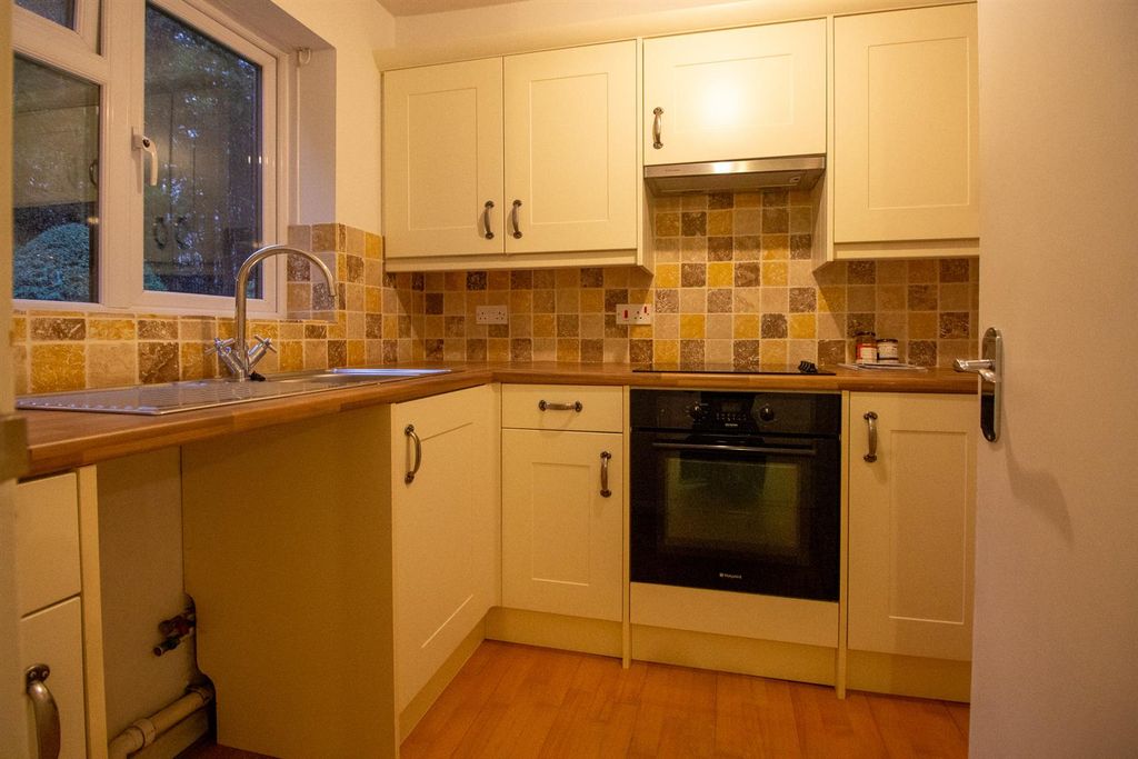 Property photo 2 of 8 23 The Forge - Kitchen-2.Jpg