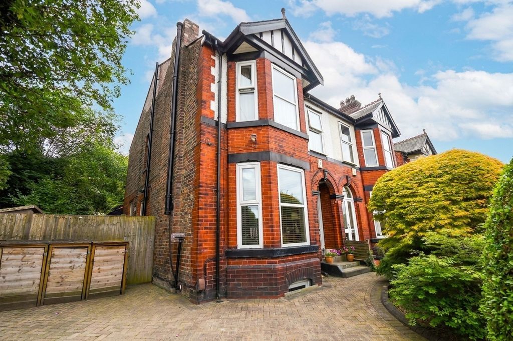 Property photo 1 of 22