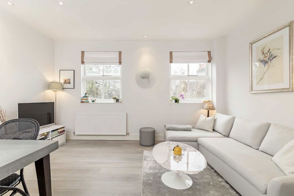 Property photo 3 of 6