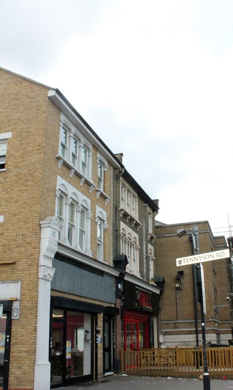 Property photo 2 of 6