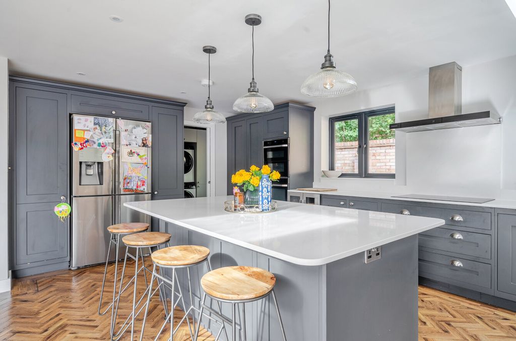 Property photo 3 of 22 1344111-6-68Af433...