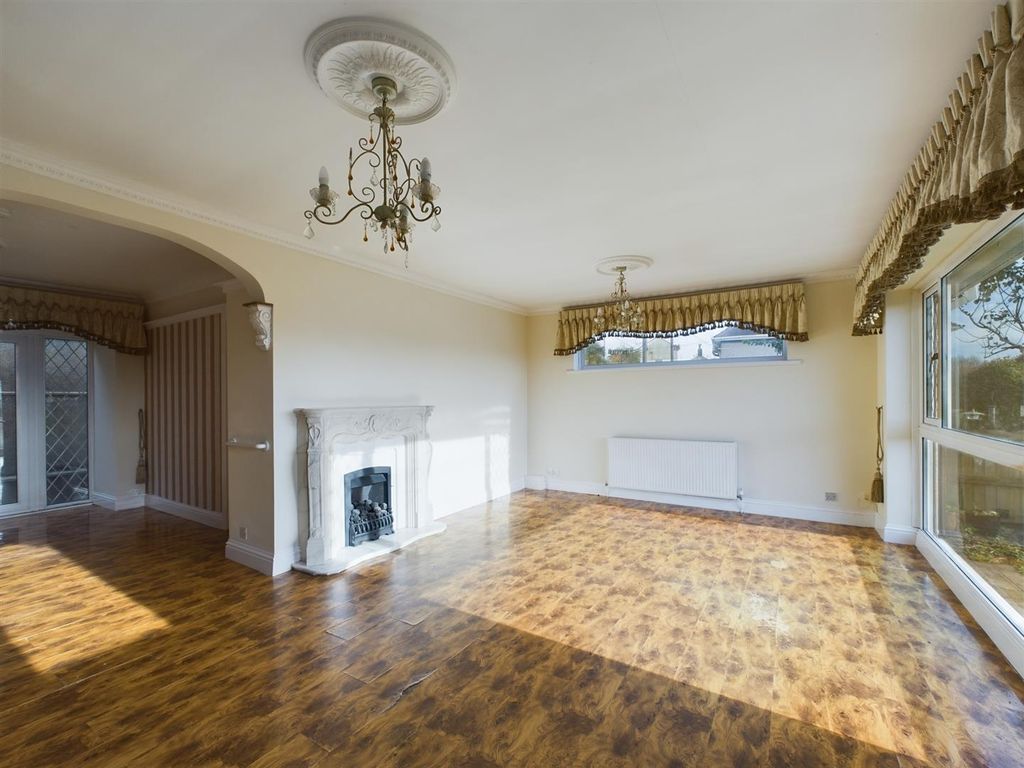 Property photo 2 of 17 Cam02295G0-Pr0119-Still010.Jpg