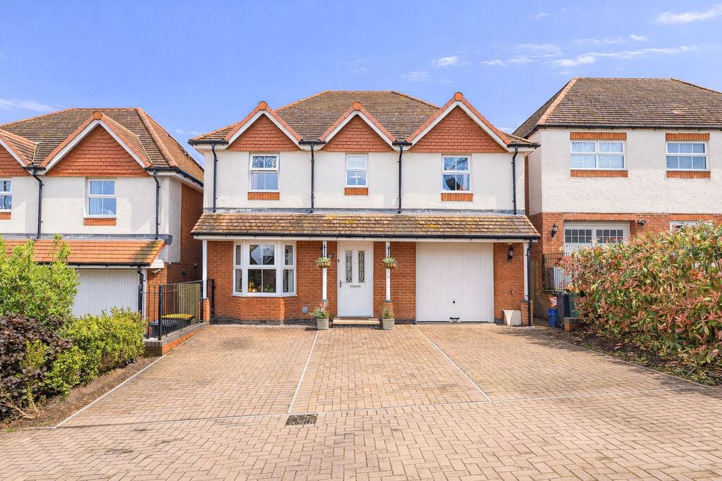 Property photo 1 of 31