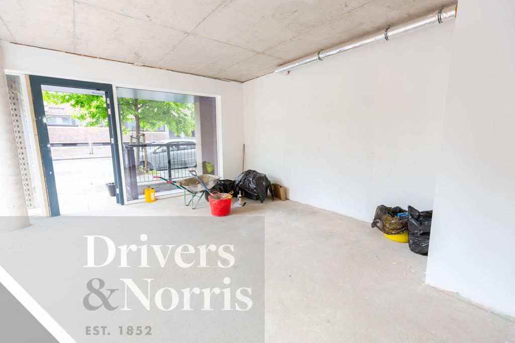 Property photo 2 of 8