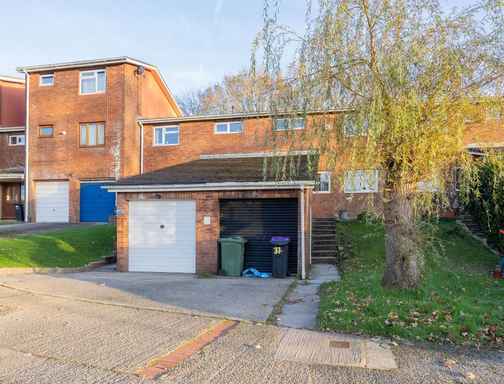 Property photo 1 of 24